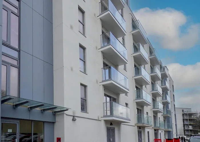 39 Teesra House